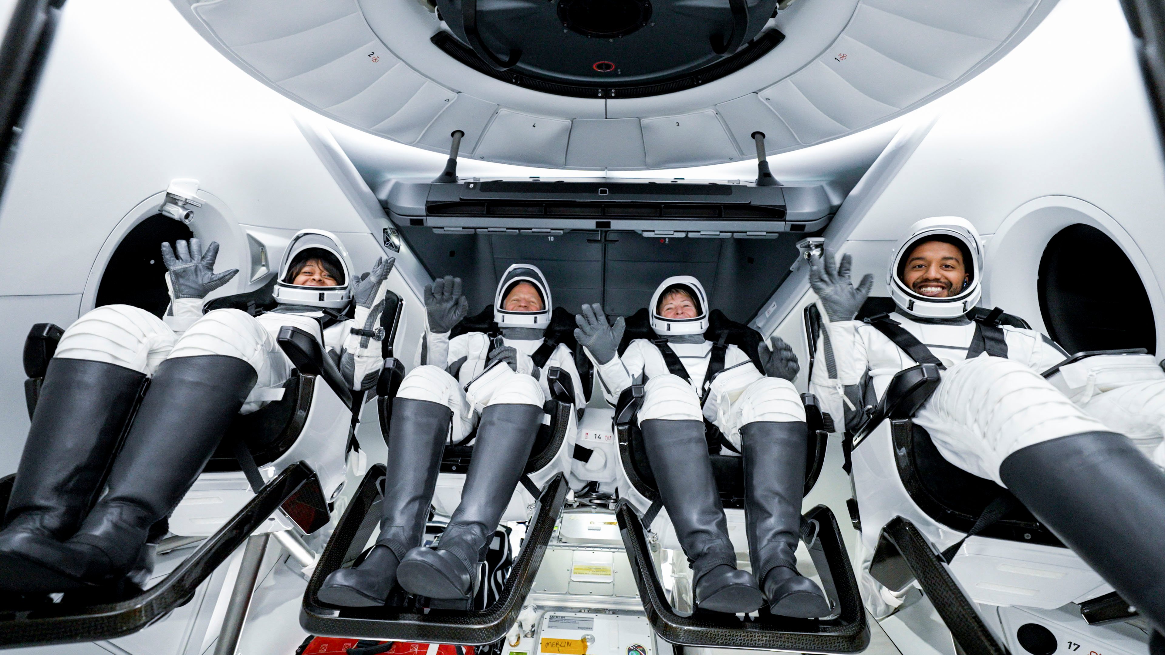 Ax2_SpaceX_Splashdown_Prime_20230530_000725